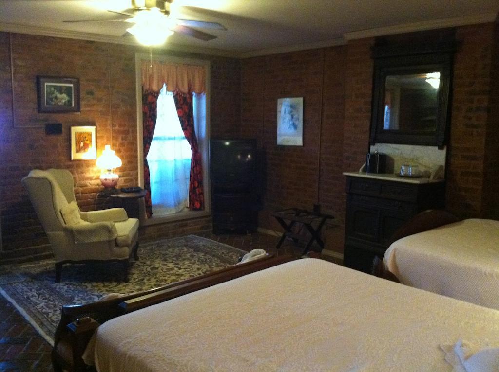 Corners Mansion Inn - A Bed And Breakfast Vicksburg Bilik gambar